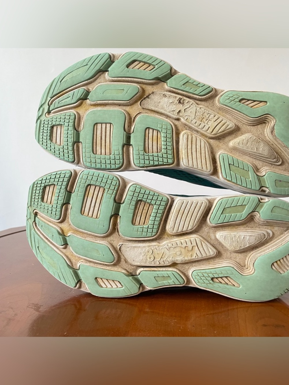 Hoka Women’s Bondi 7 Running Shoes | US 8 - Picture 6 of 8